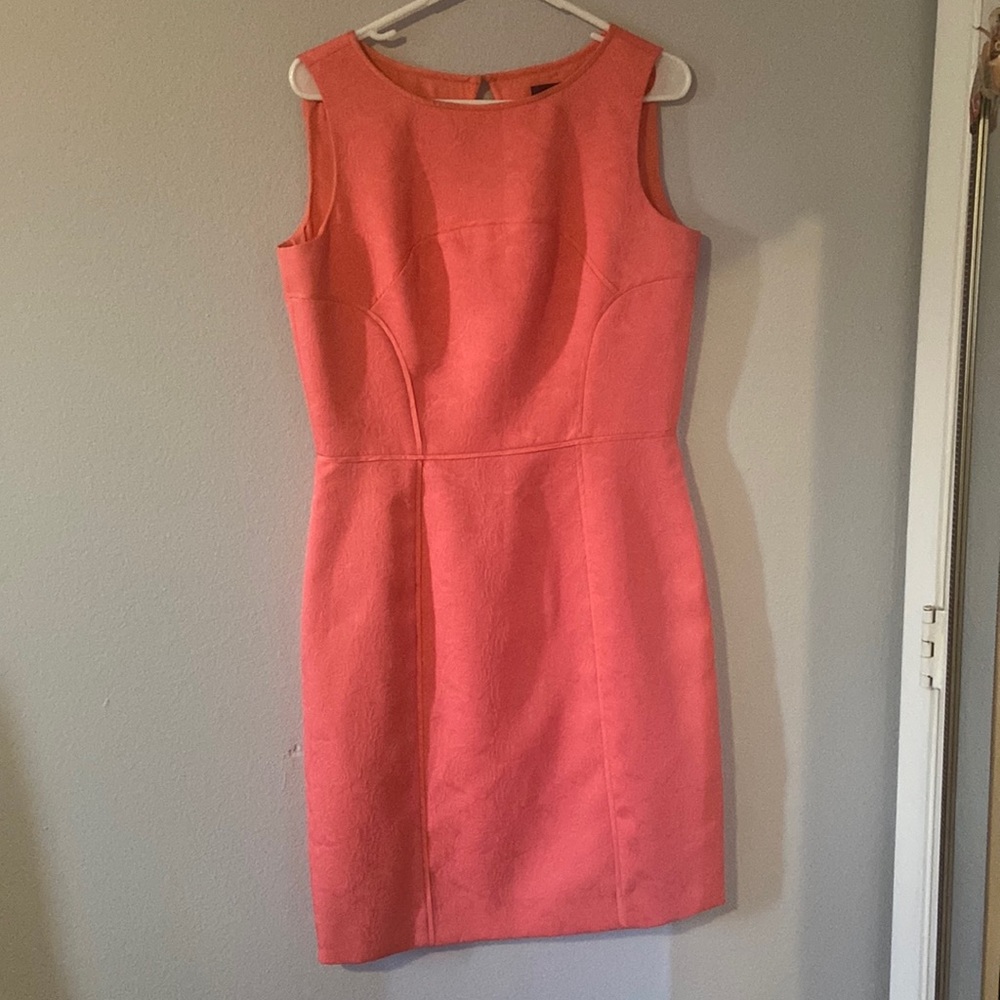Size 6 tahari dress